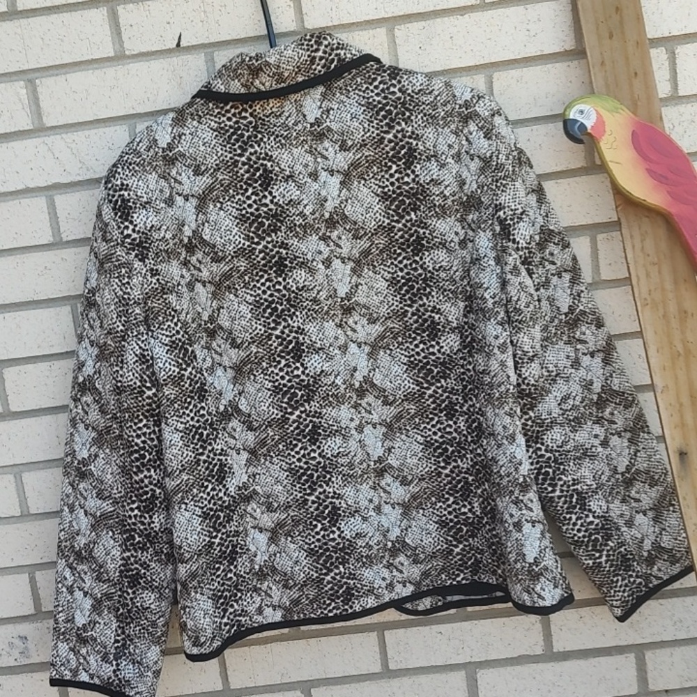 Leopard 🐆 Jacket** - Picture 10 of 10